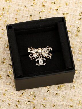 Chanel ring